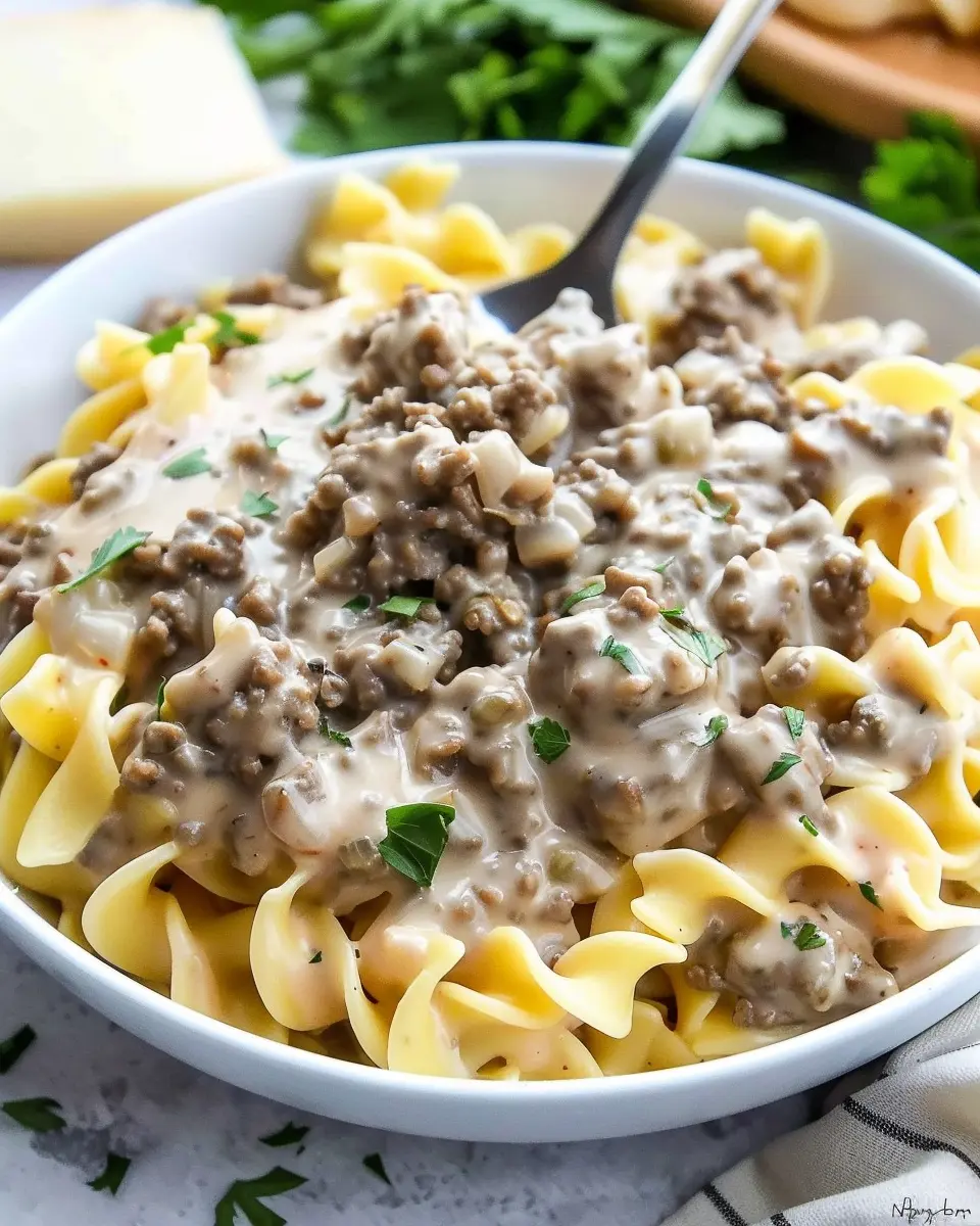 Easy Ground Beef Stroganoff: A Comforting Family Favorite