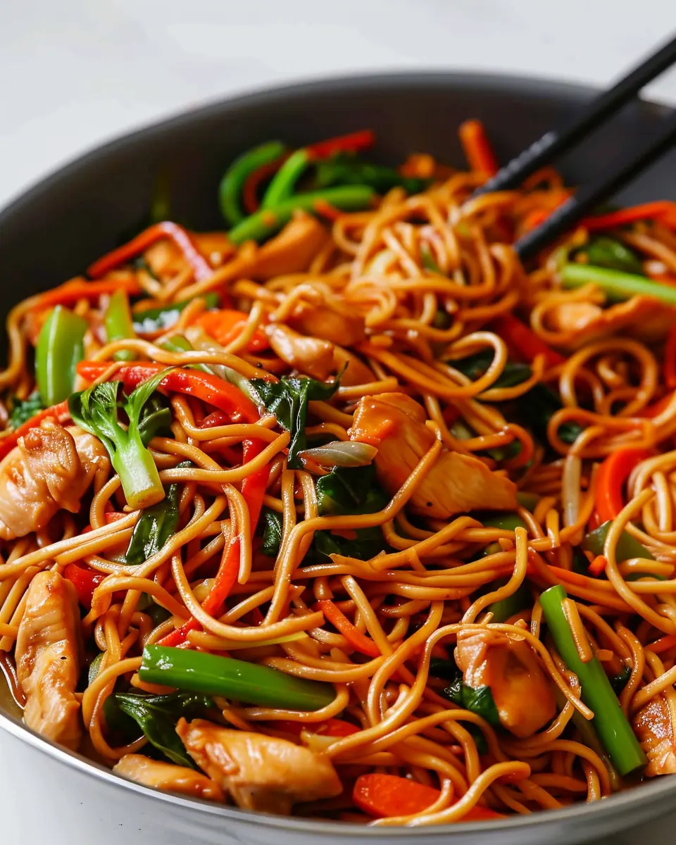 Easy Chicken Lo Mein Recipe: A Quick and Flavorful Dinner Delight